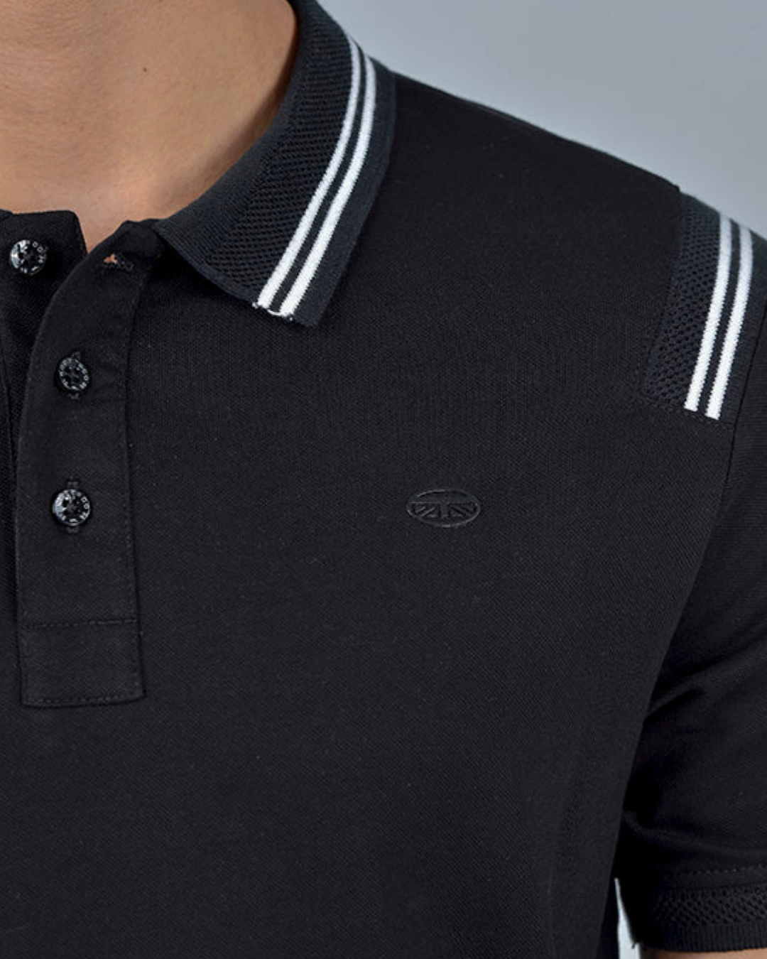 POLO NEGRA TONAL - ROOTT+CO