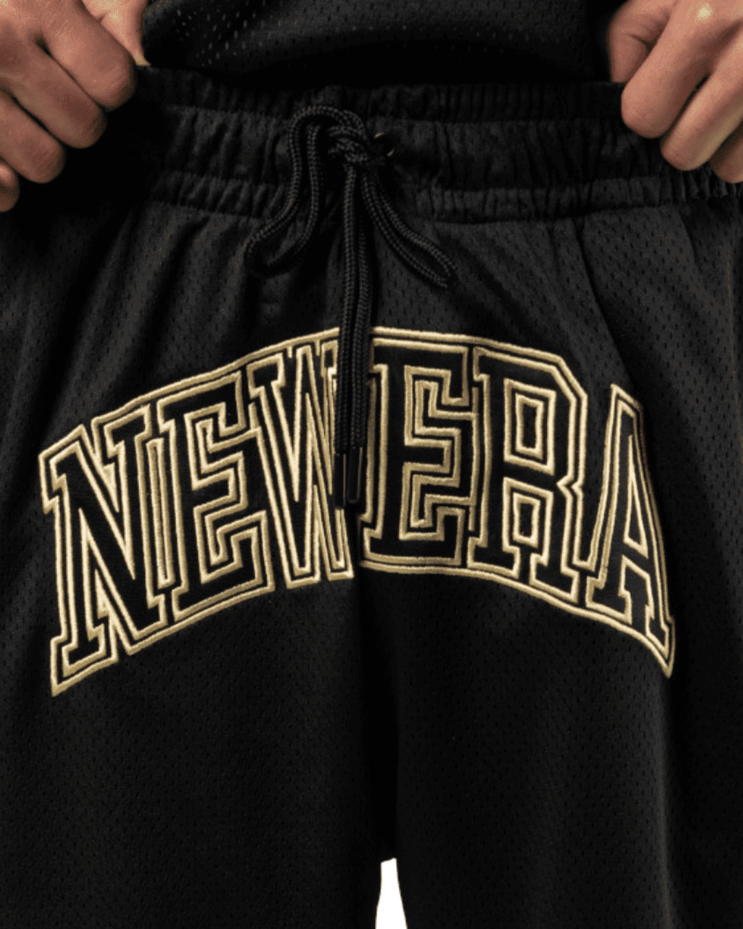 NEW ERA SHORT - BRANDED MESH