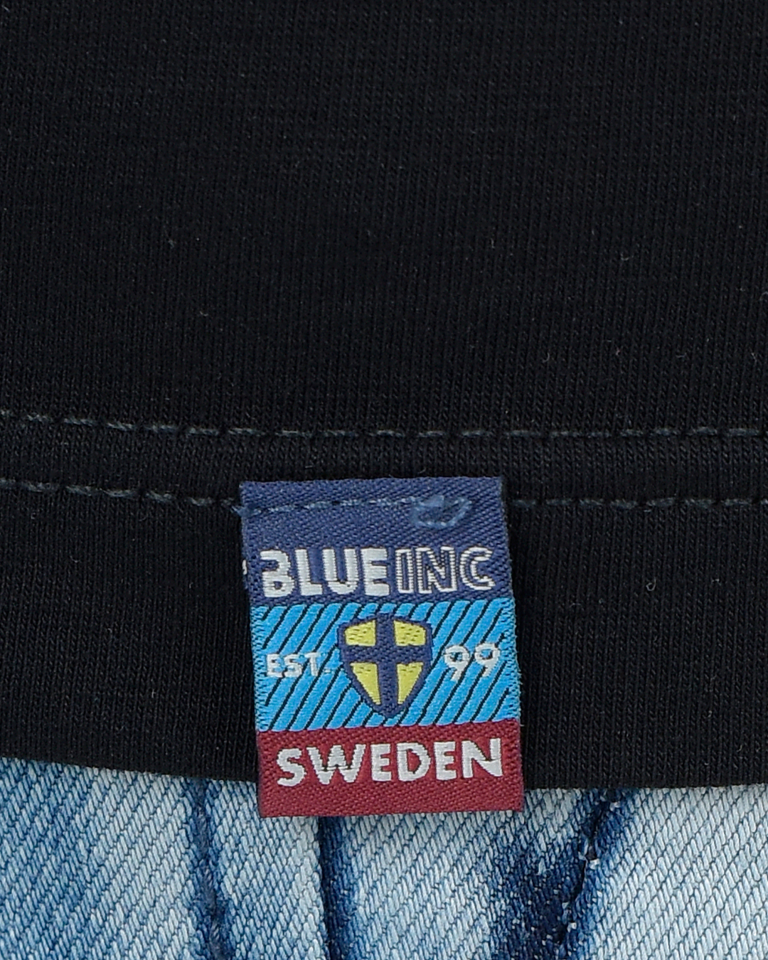 CAMISETA BASICA NEGRA - BLUE INC