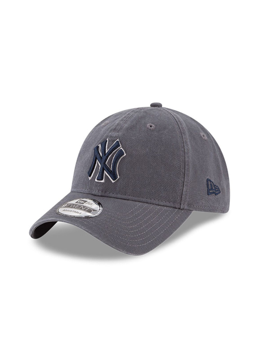 YANKEES CORE CLASSIC  GRIS - NEW ERA 920