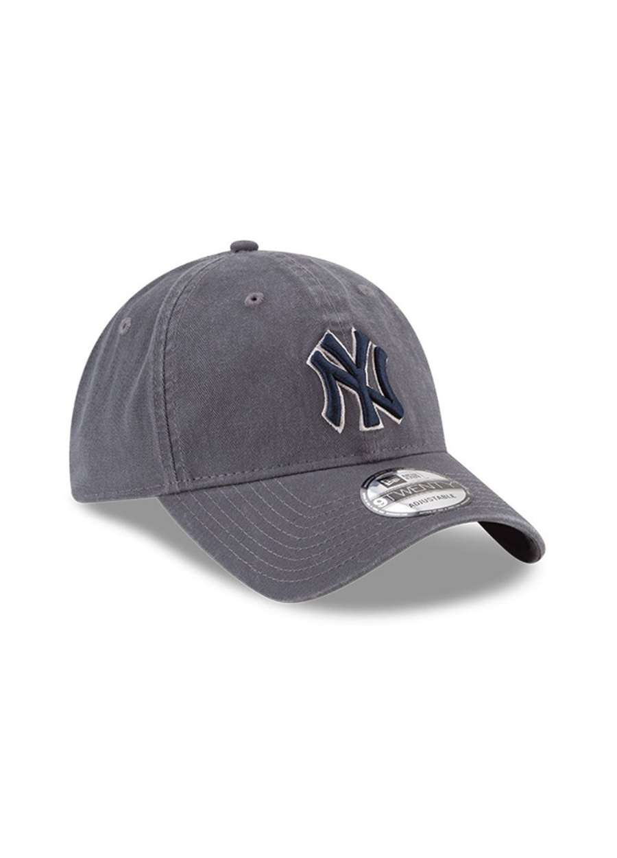 YANKEES CORE CLASSIC  GRIS - NEW ERA 920