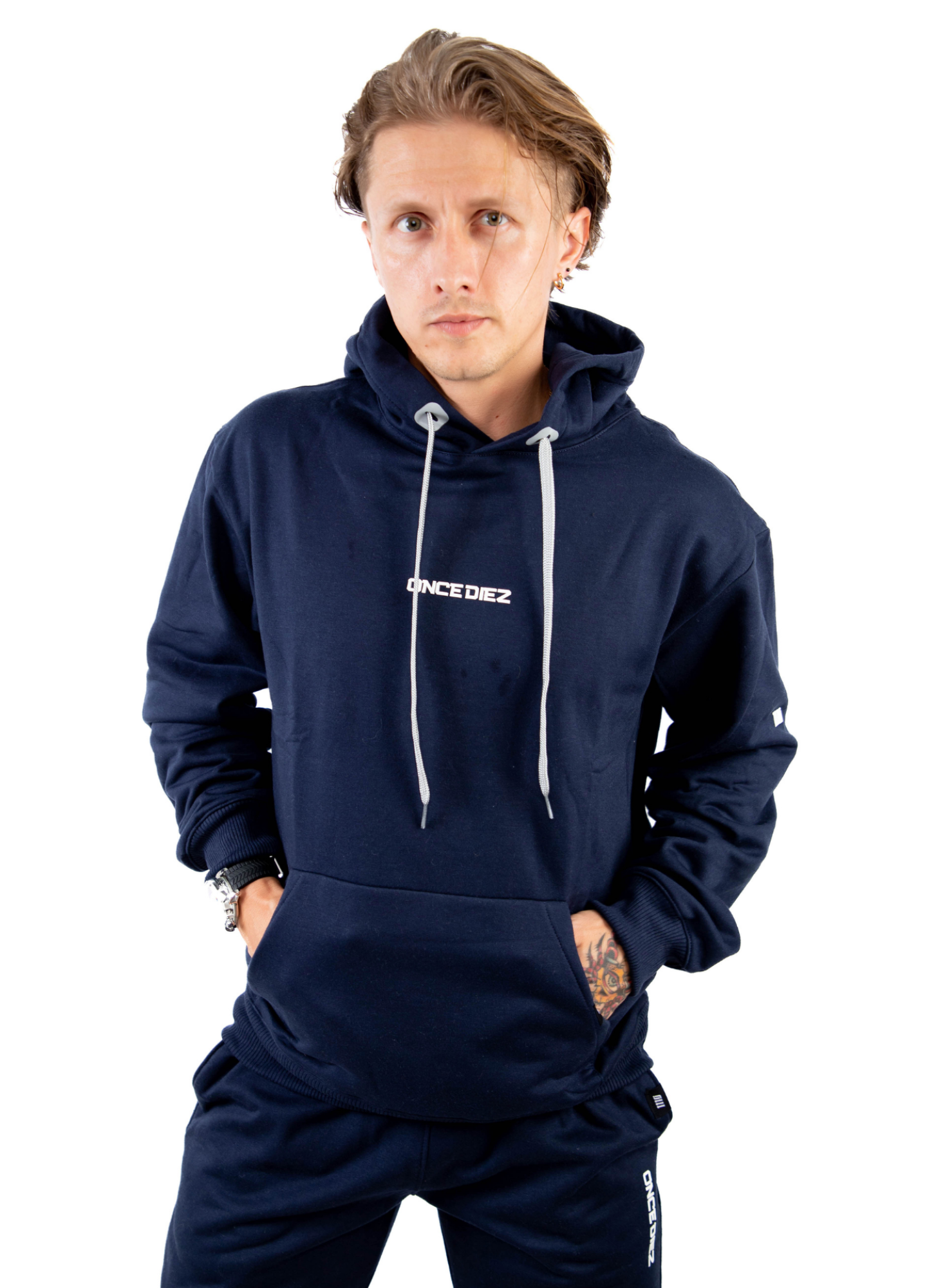 HOODIE AZUL OSCURO - ONCE DIEZ